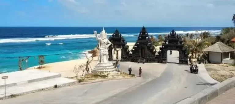 Pantai Melasti Ungasan, Merasakan Keajaiban Destinasi Bahari di Ujung Selatan Bali